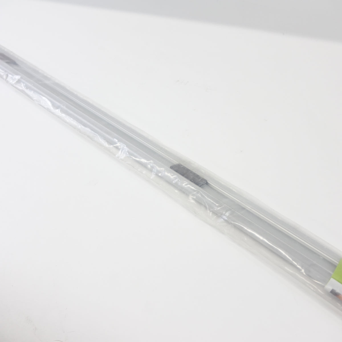 Hangman Clip-It Strip Magnetic Note and Paper Holder 48-Inch, Aluminum (CSA-48)