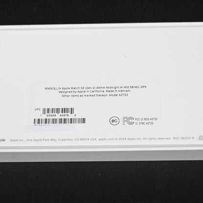Apple Watch SE (2nd Gen) [44mm] Smartwatch with M/L Sport Band - Midnight