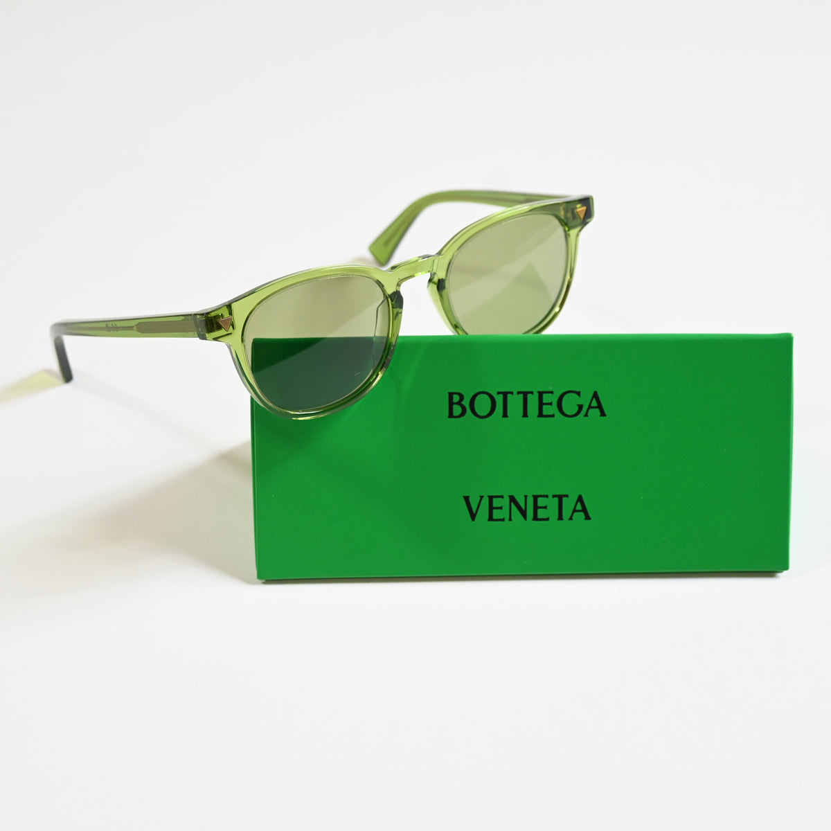Bottega BV1253S 003 Mens Authentic Sunglasses Clear Green, 50mm - New
