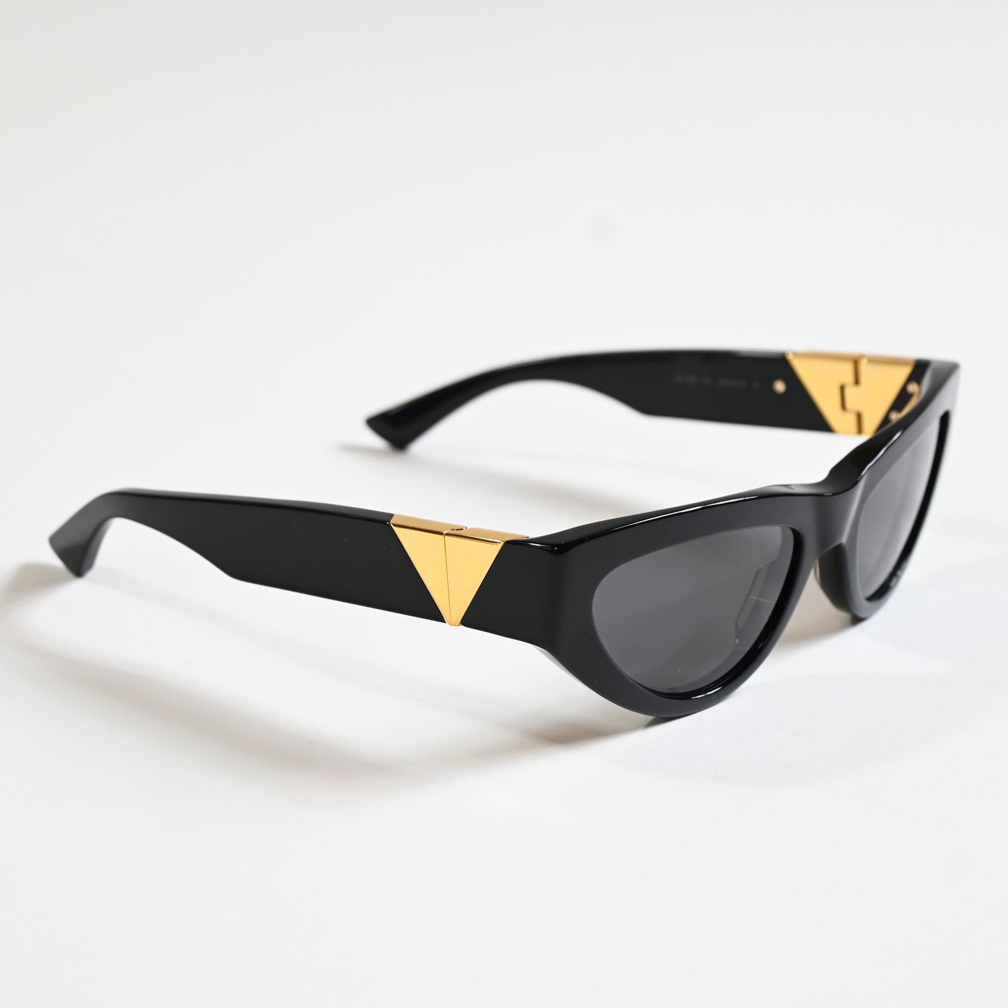 Bottega BV1176S 001 Womens Authentic Sunglasses Black/Gold, 55mm - New