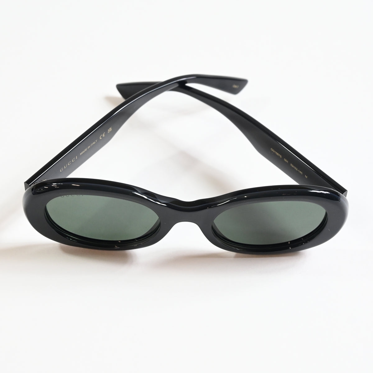 Gucci GG1587S 001 Womens Authentic Sunglasses Black/Gray, 52mm - New