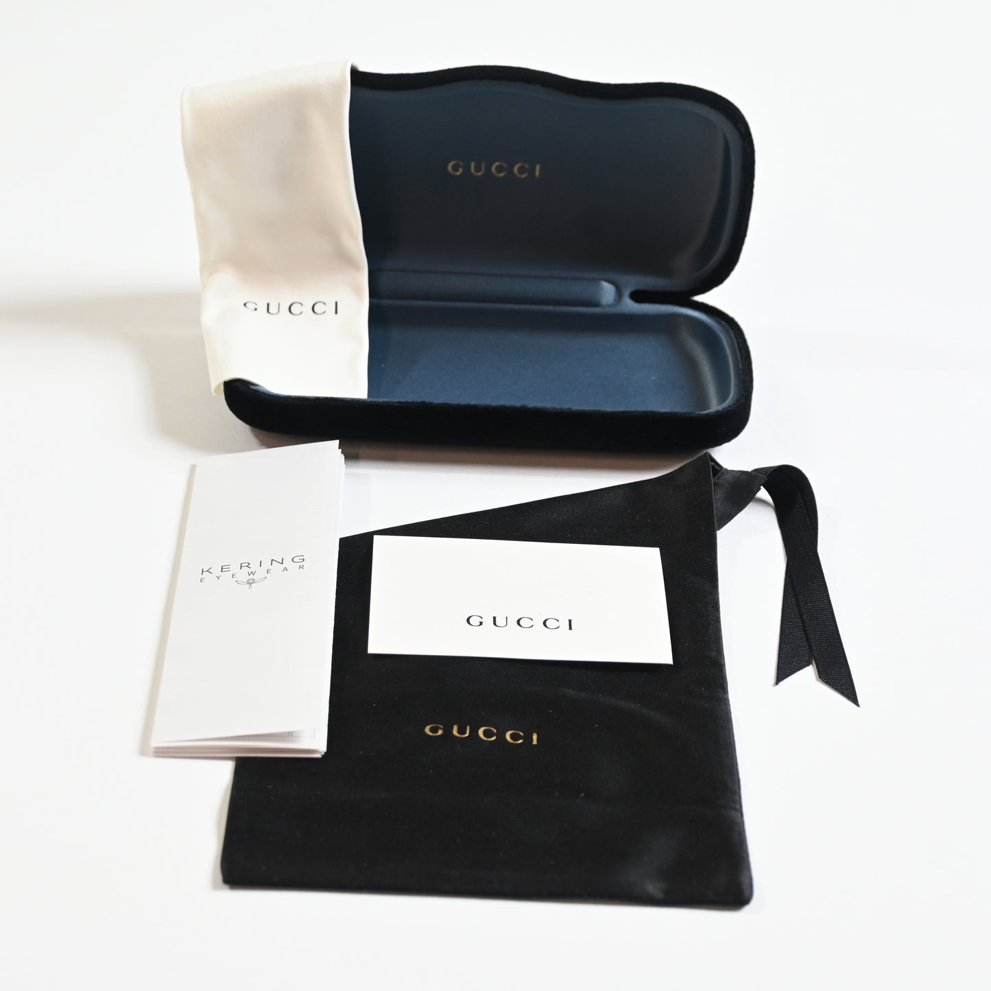 Gucci GG1521S 004 Womens Authentic Sunglasses Clear Violet, 51mm - New