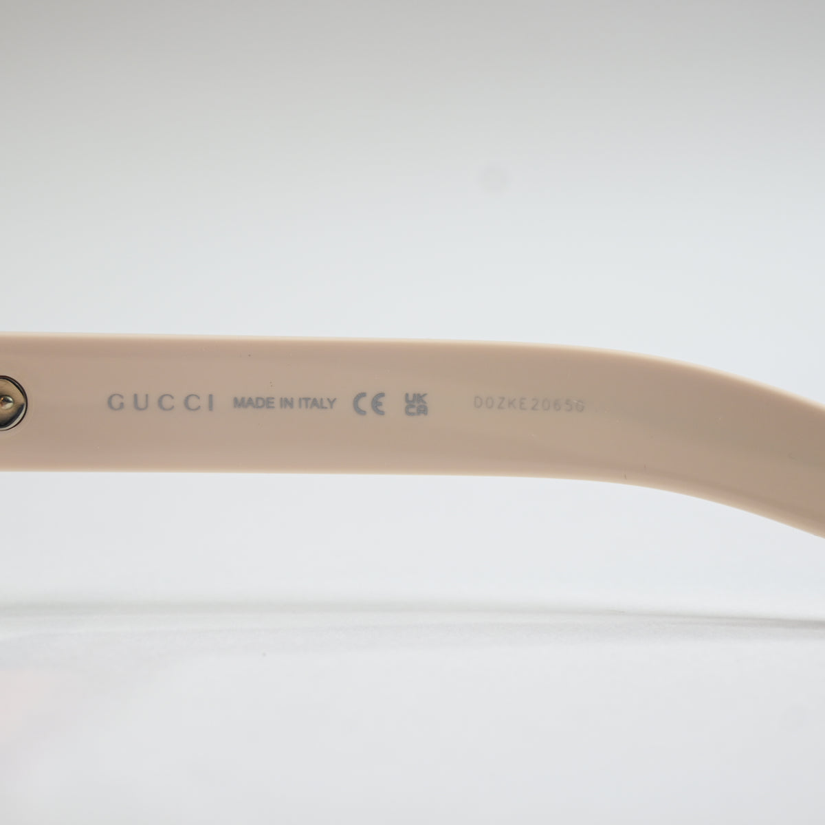 Gucci GG1634S 005 Womens Authentic Sunglasses Ivory/Red, 51mm - New