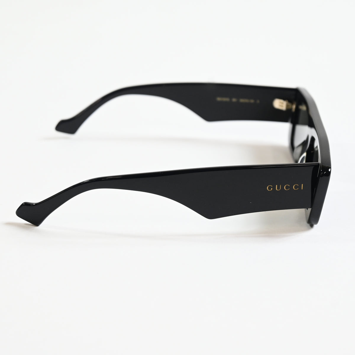 Gucci GG1331S 001 Mens Authentic Sunglasses Black/Gray, 54mm - New