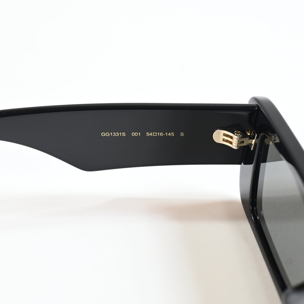 Gucci GG1331S 001 Mens Authentic Sunglasses Black/Gray, 54mm - New