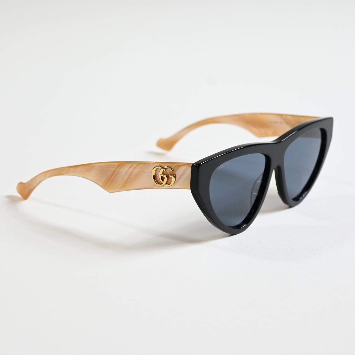 Gucci GG1333S 004 Womens Authentic Sunglasses Black/Brown, 58mm - New