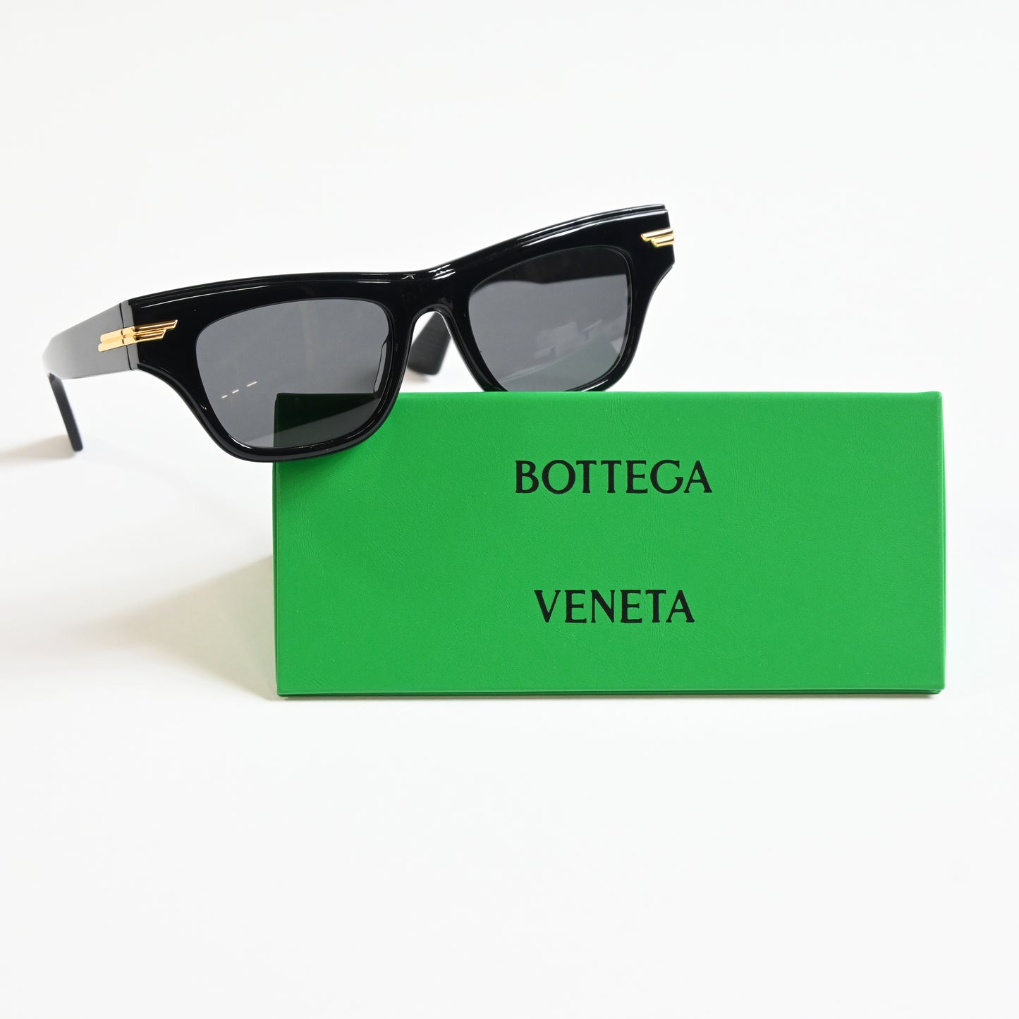 Bottega BV1122S 001 Womens Authentic Sunglasses Black/Gray, 51mm - New