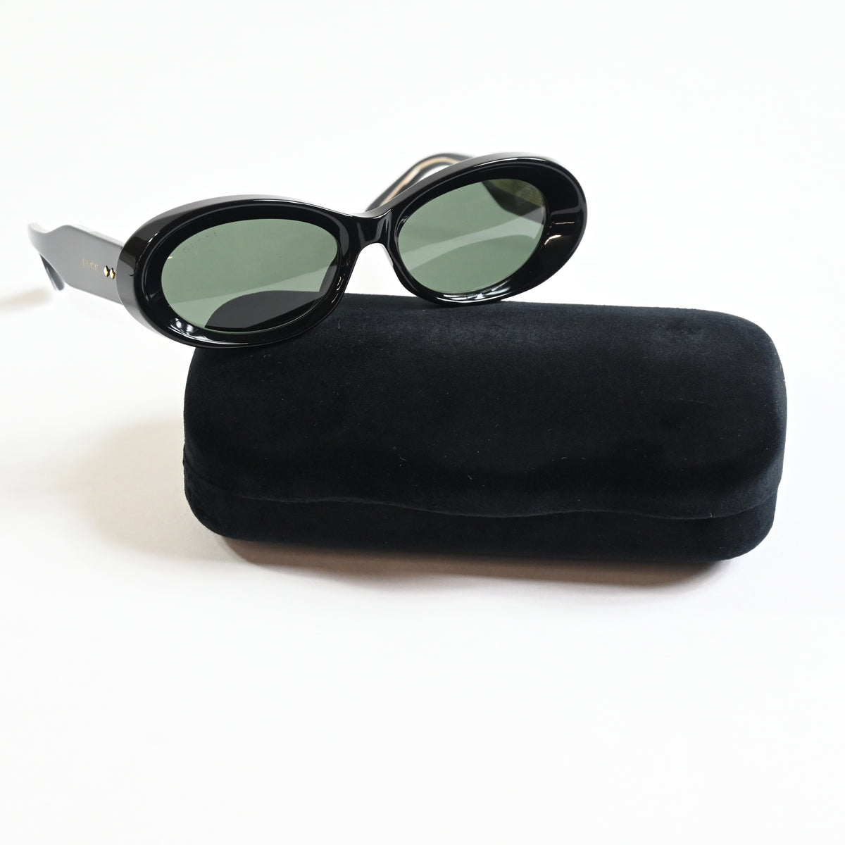 Gucci GG1527S 001 Womens Authentic Sunglasses Black, 54mm - New