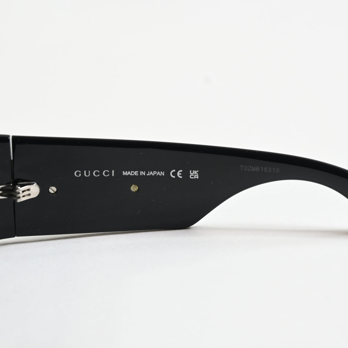 Gucci GG1646S 001 Womens Authentic Sunglasses Black/Silver, 49mm - New