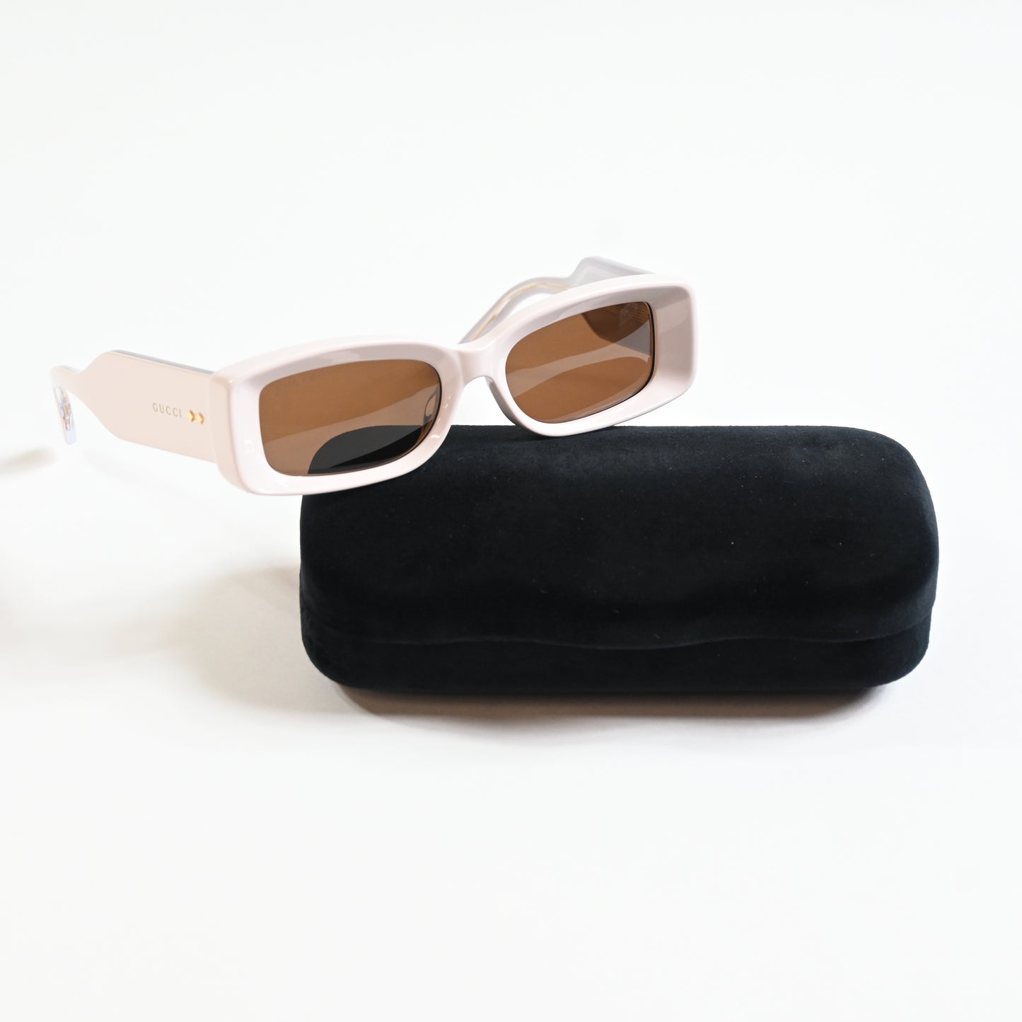 Gucci GG1528S 003 Womens Authentic Sunglasses Ivory/Bronze, 53mm - New