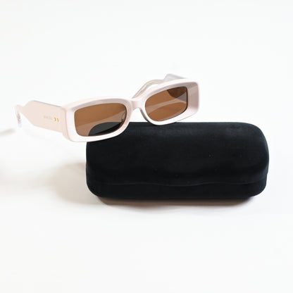 Gucci GG1528S 003 Womens Authentic Sunglasses Ivory/Bronze, 53mm - New