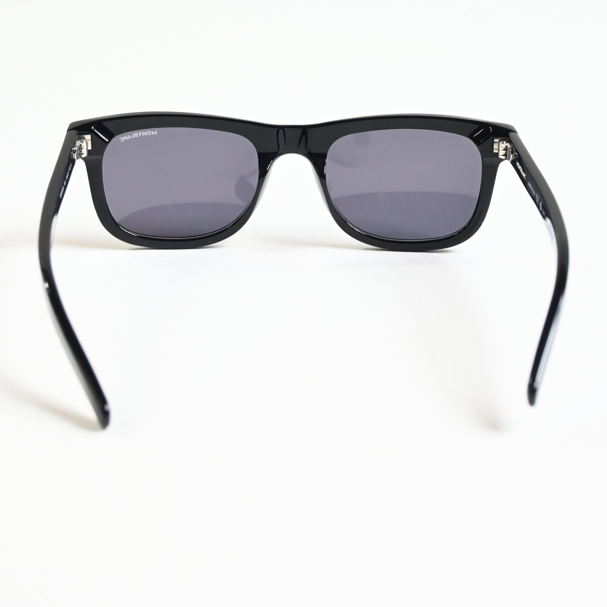 Montblanc MB0260S 001 Mens Authentic Sunglasses Black, 53mm - New