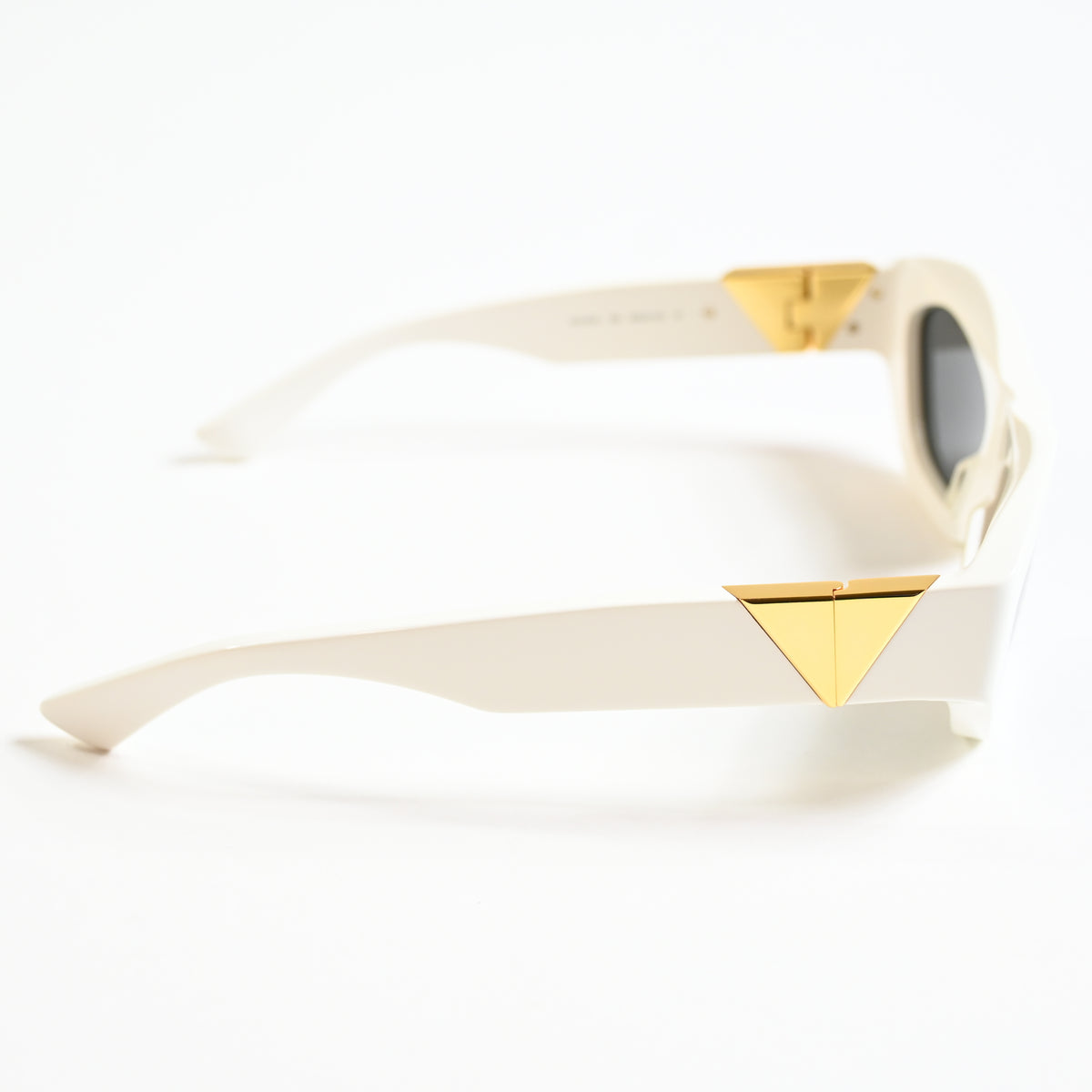 Bottega BV1221S 004 Womens Authentic Sunglasses White/Gold, 54mm - New