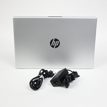 HP 15FD0567NR 15.6" Touchscreen Laptop Intel Core i5-12GB/512GB - Natural Silver