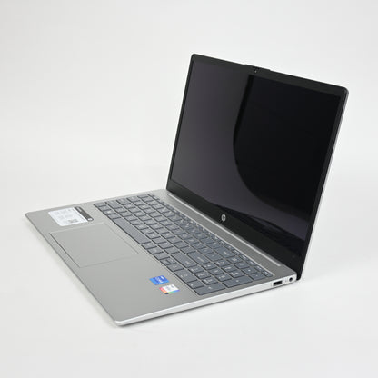 HP 15FD0567NR 15.6" Touchscreen Laptop Intel Core i5-12GB/512GB - Natural Silver