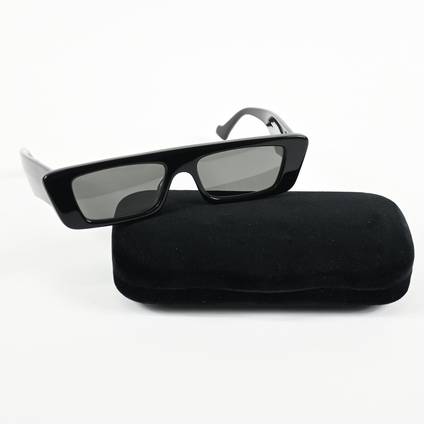 Gucci GG1331S 001 Mens Authentic Sunglasses Black/Gray, 54mm - New