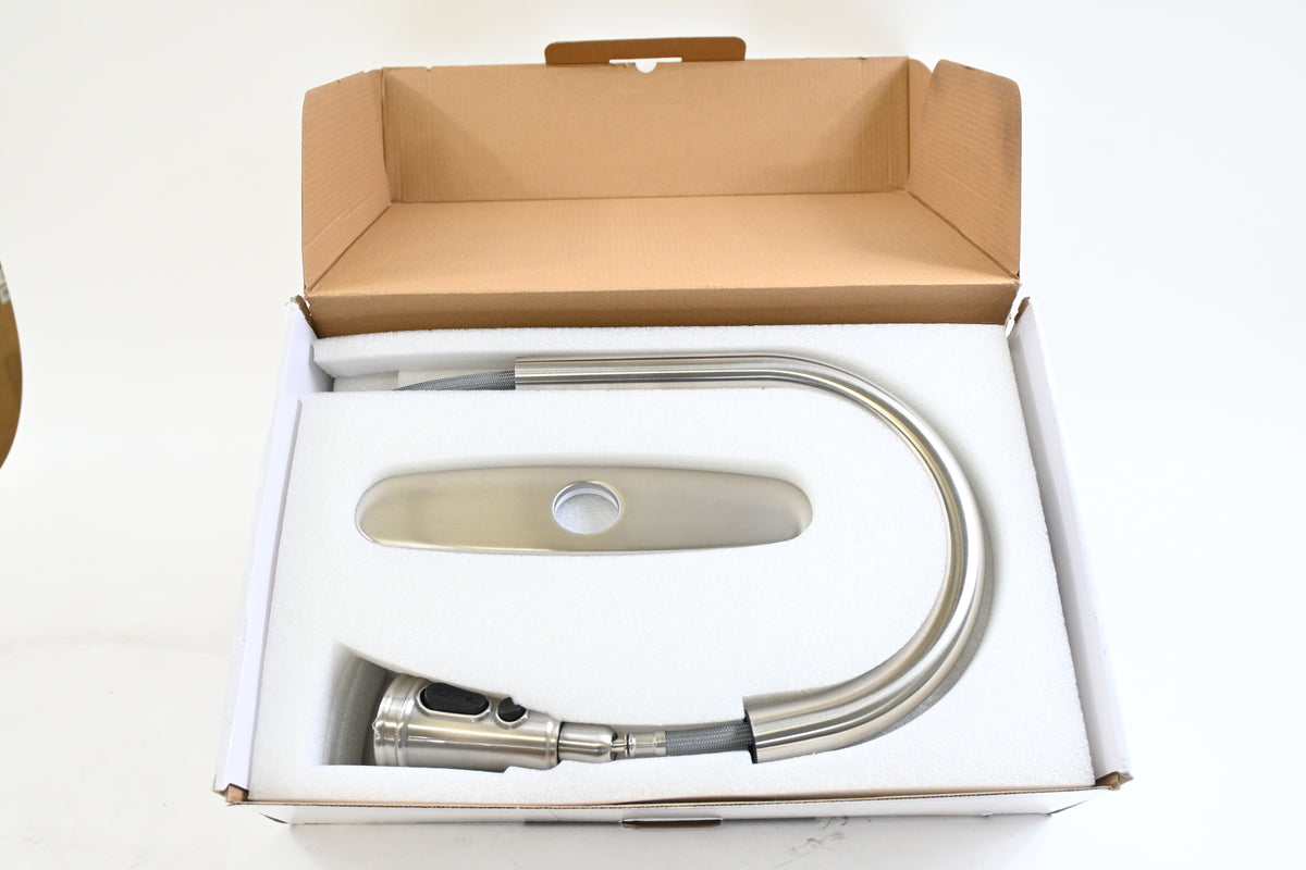 ARRISEA Touchless Kitchen Faucet w/ Pull Down Sprayer, 1 or 3 Hole Installation