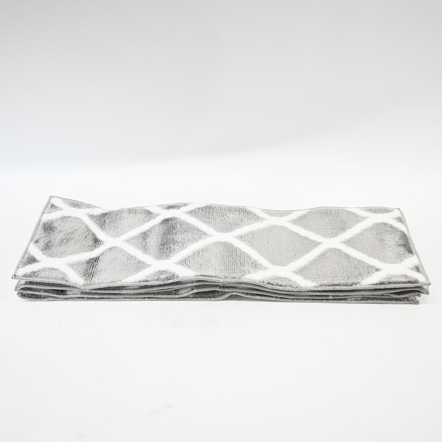 Sofia Rugs Stair Treads for Wooden Steps - Geometric- Set of 5-Gray/White
