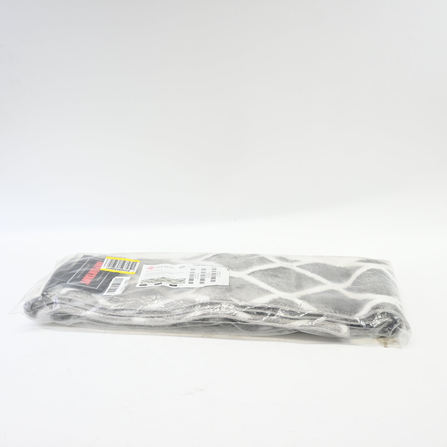 Sofia Rugs Stair Treads for Wooden Steps - Geometric- Set of 5-Gray/White