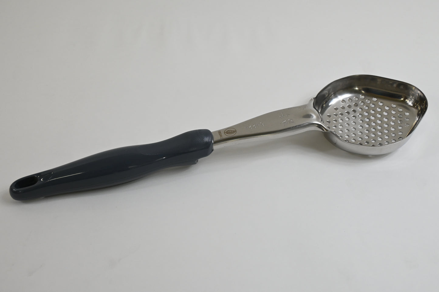 Vollrath 4 Oz. Gray Perforated Oval Spoodle Utensil