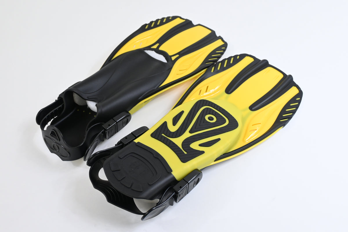 Snorkeling Gear for Adults, Mask, Fins, Snorkel Set and Travel Bag, US size 9-13