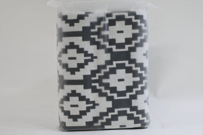 Uphome Indoor Outdoor 3' x 5' Black and White Diamond Cotton Woven Rug - New