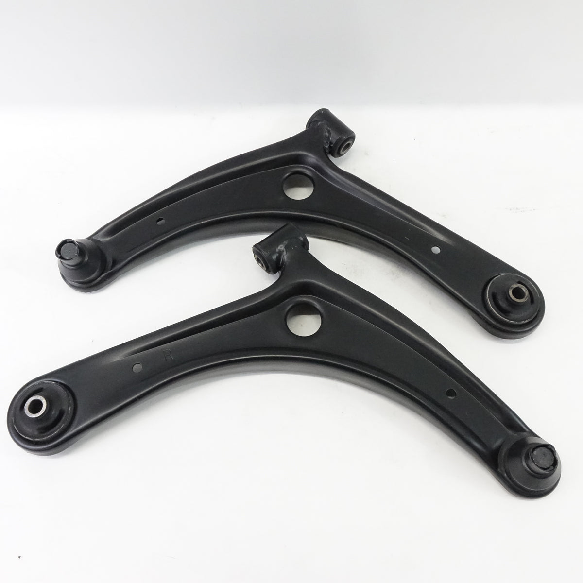 Front Lower Control Arm with Bushing and Ball Joint Left & Right-CA08A009