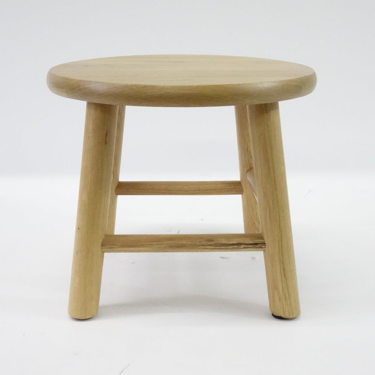 9" Round Step Stool for Adults & Kids, Oak Hardwood, Fully Assembled (Natural)