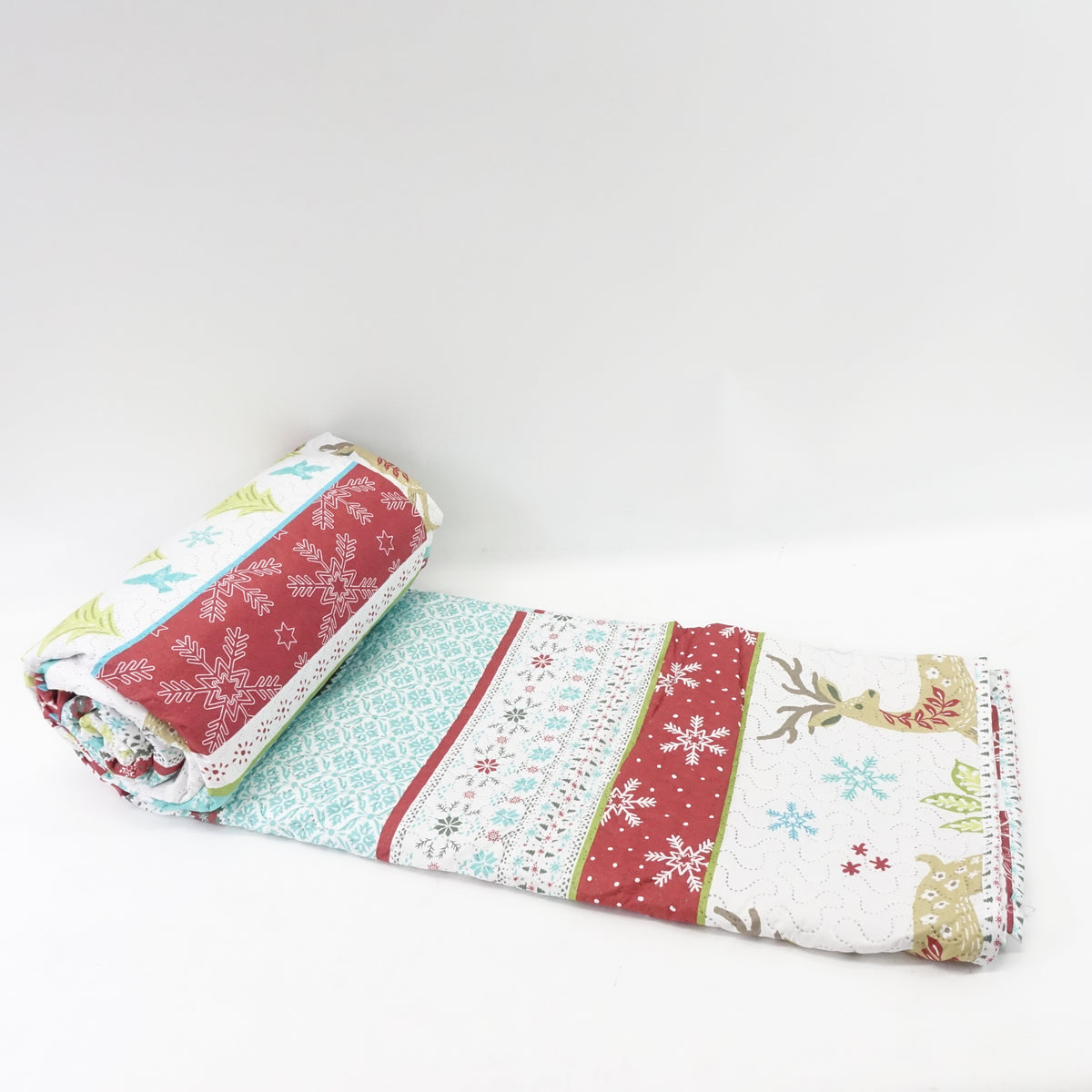 Jarson Christmas Quilt Set King Size 3-Piece (1 Quilt + 2 Pillow Shams)