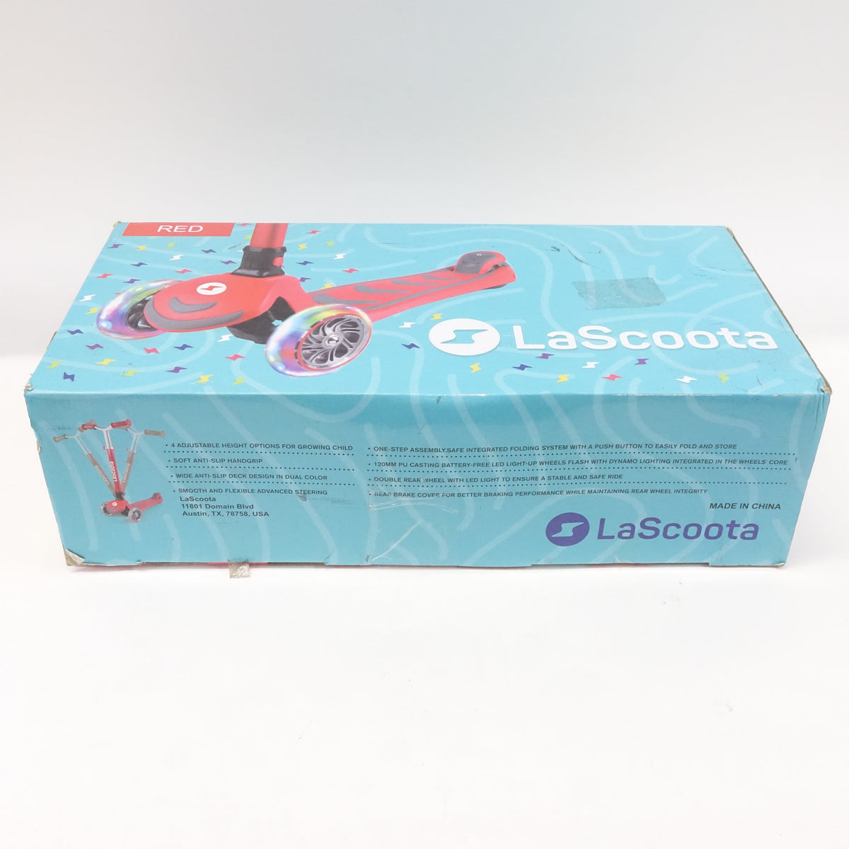 Kick Scooter for Kids With Light up Wheels- Red