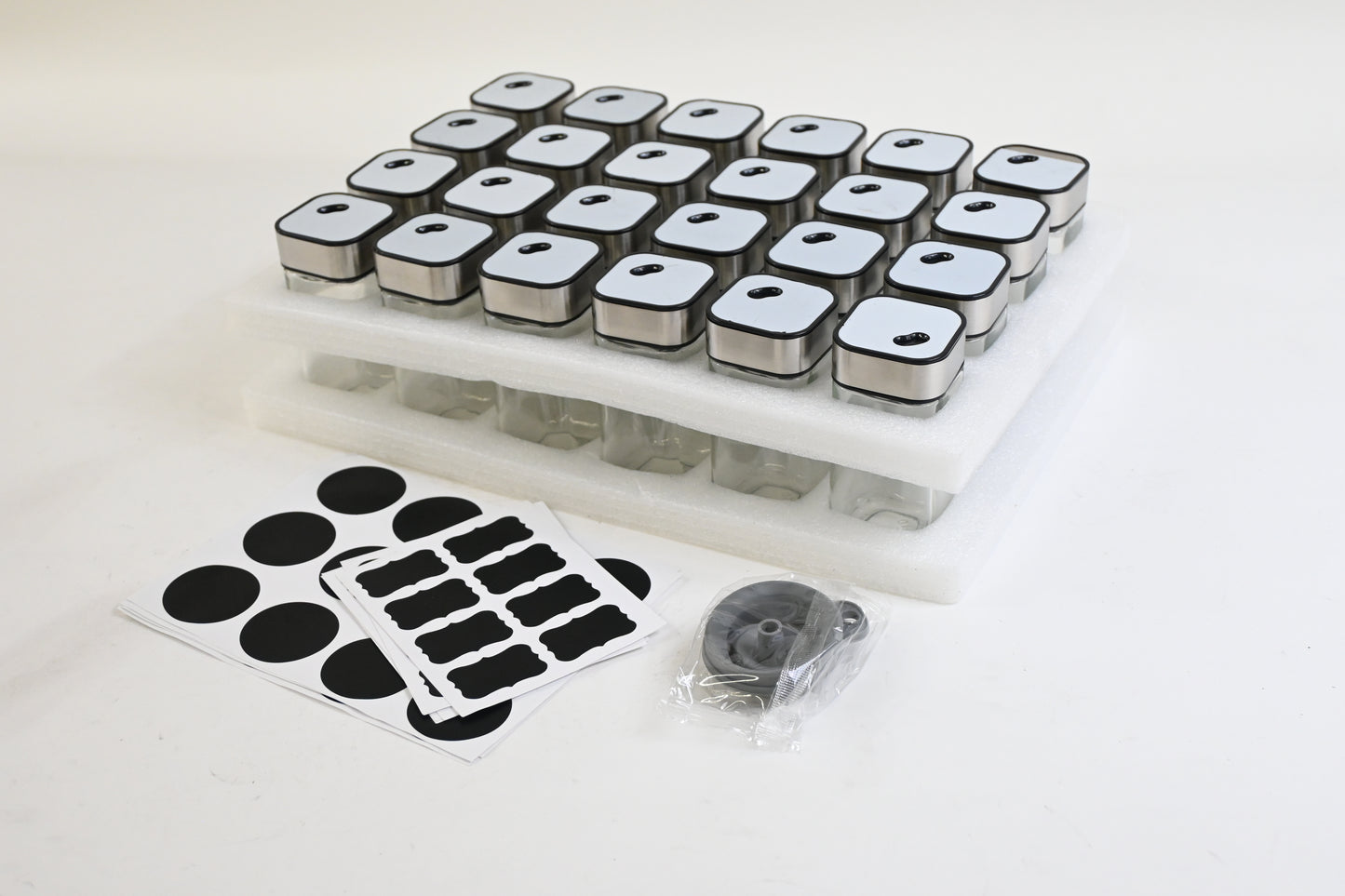 24pk of 4oz Glass Spice Jars with Label and Airtight Stainless Steel Turn Caps