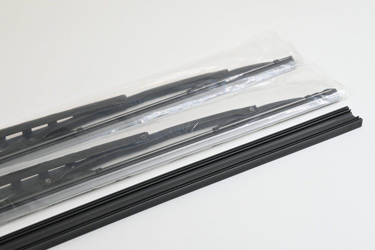 28 Inch Wiper Blades for Motorhome or RV w/ large 12mm J Hook & 2 Rubber Refills