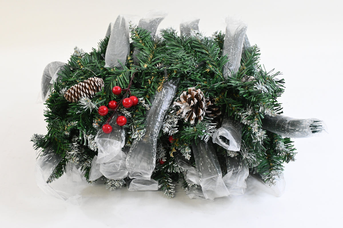 U-QE 9 FT Pre-Lit Artificial Battery Operated Christmas Garland w/ Timer