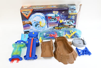 Megalodon Monster Truck Wash Spin Playset, Monster Jam Kids Toy - Grade A