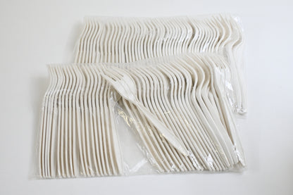 Fuyit 500 pc Compostable Dinnerware Set 100 Guests Plates White - Open Box