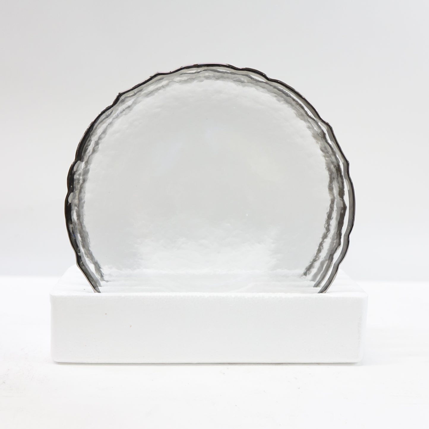 Urquid Linen Ribbon Glass Charger Plates Set 4 13" Silver Dcor - Open Box