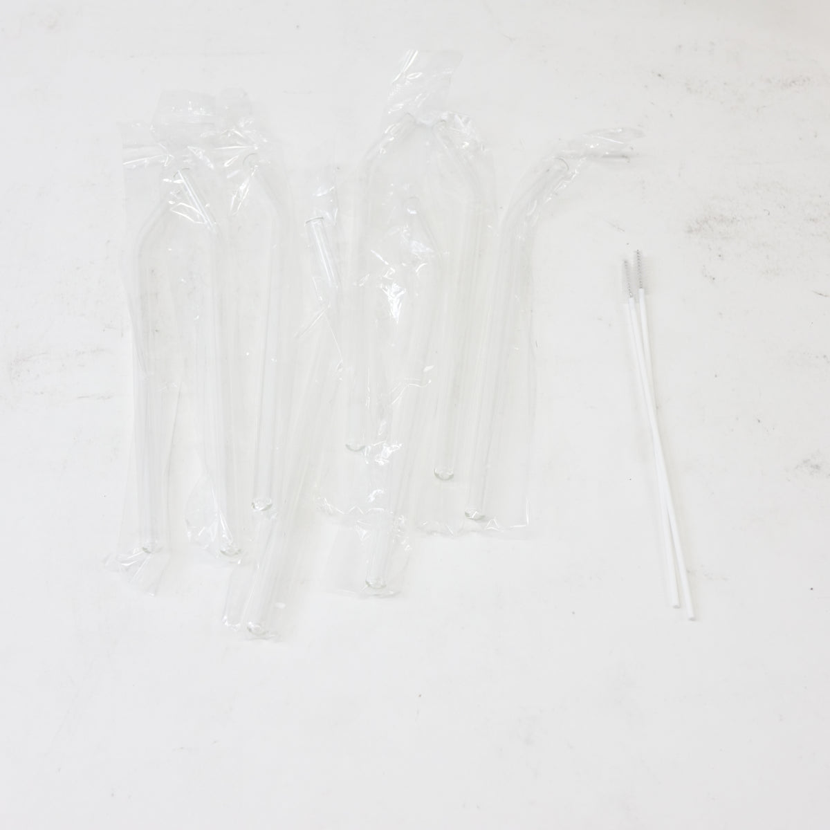Eight Piece Drinking Glass Set with Bamboo Lids and Straws