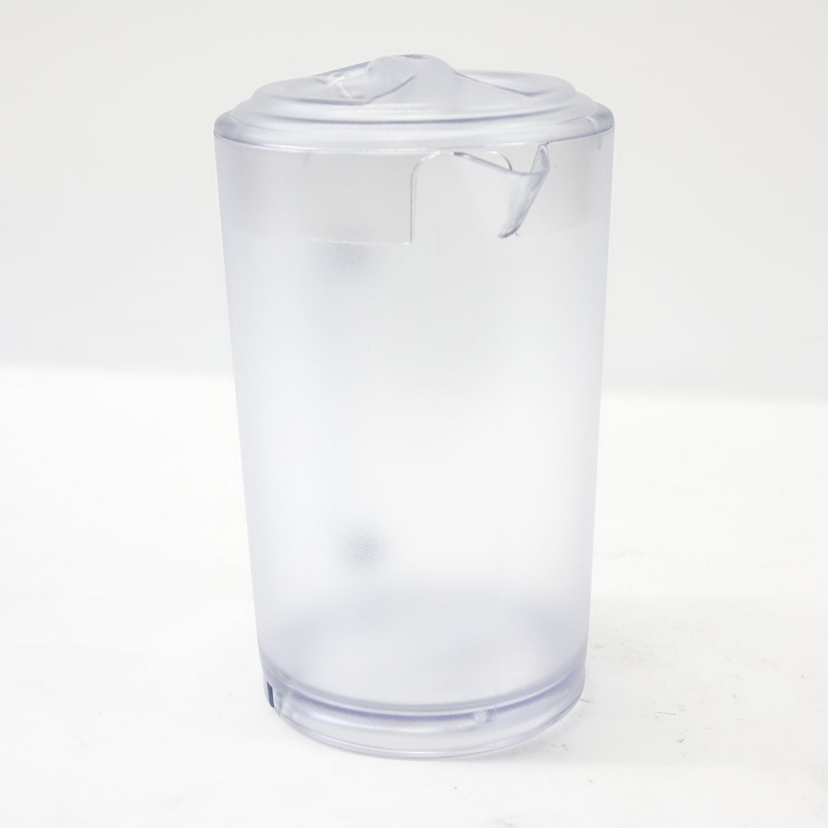 G.E.T. Textured Clear Polycarbonate 64 Oz Water Pitcher w/Lid