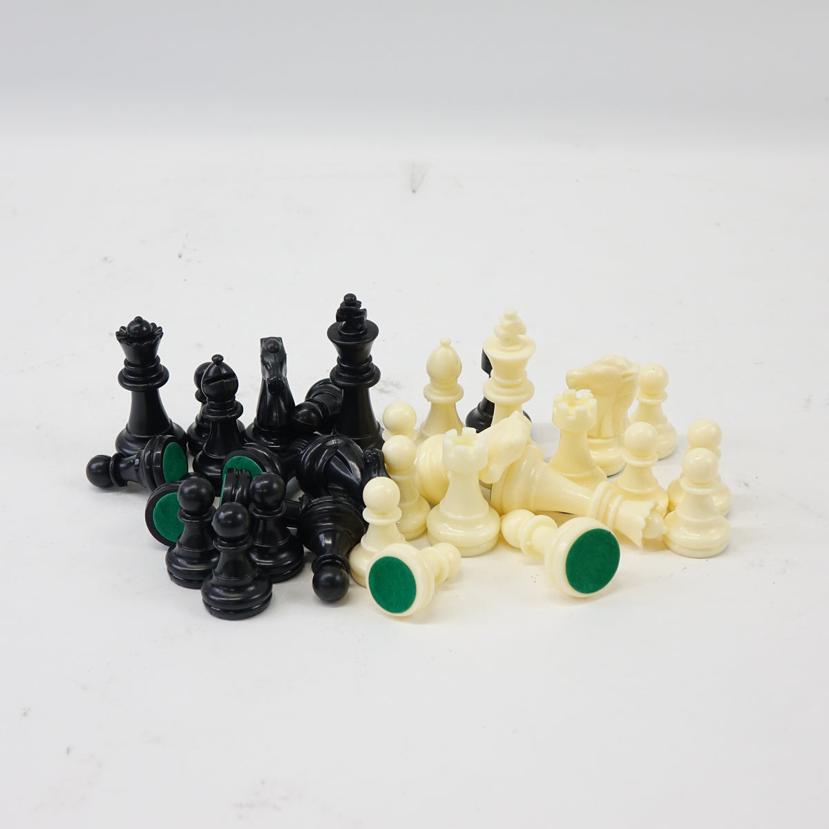 Portable Chess Set Folding Roll Up Travel Board Game with Storage Bag - Grade A