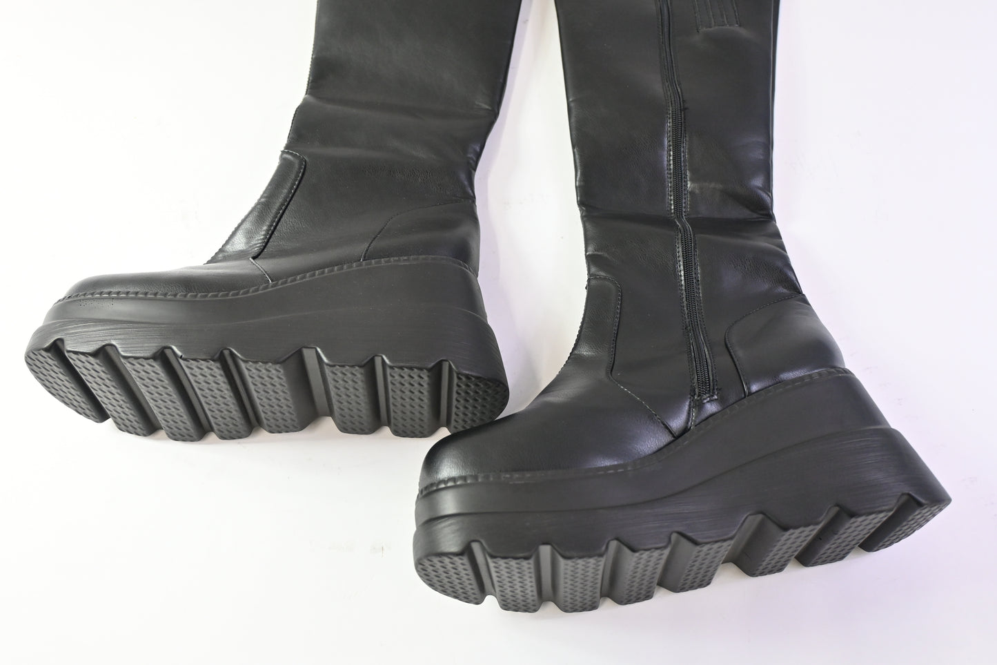 Gothniero Women's Knee-High Platform Boots Chunky Heel Black, Size 11.5-12