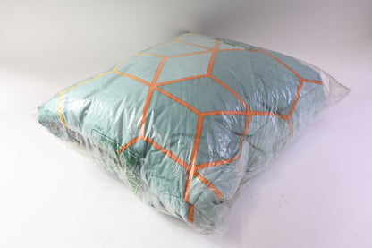 Teal and Yellow Patterned Comforter 100% Polyester (size not known)