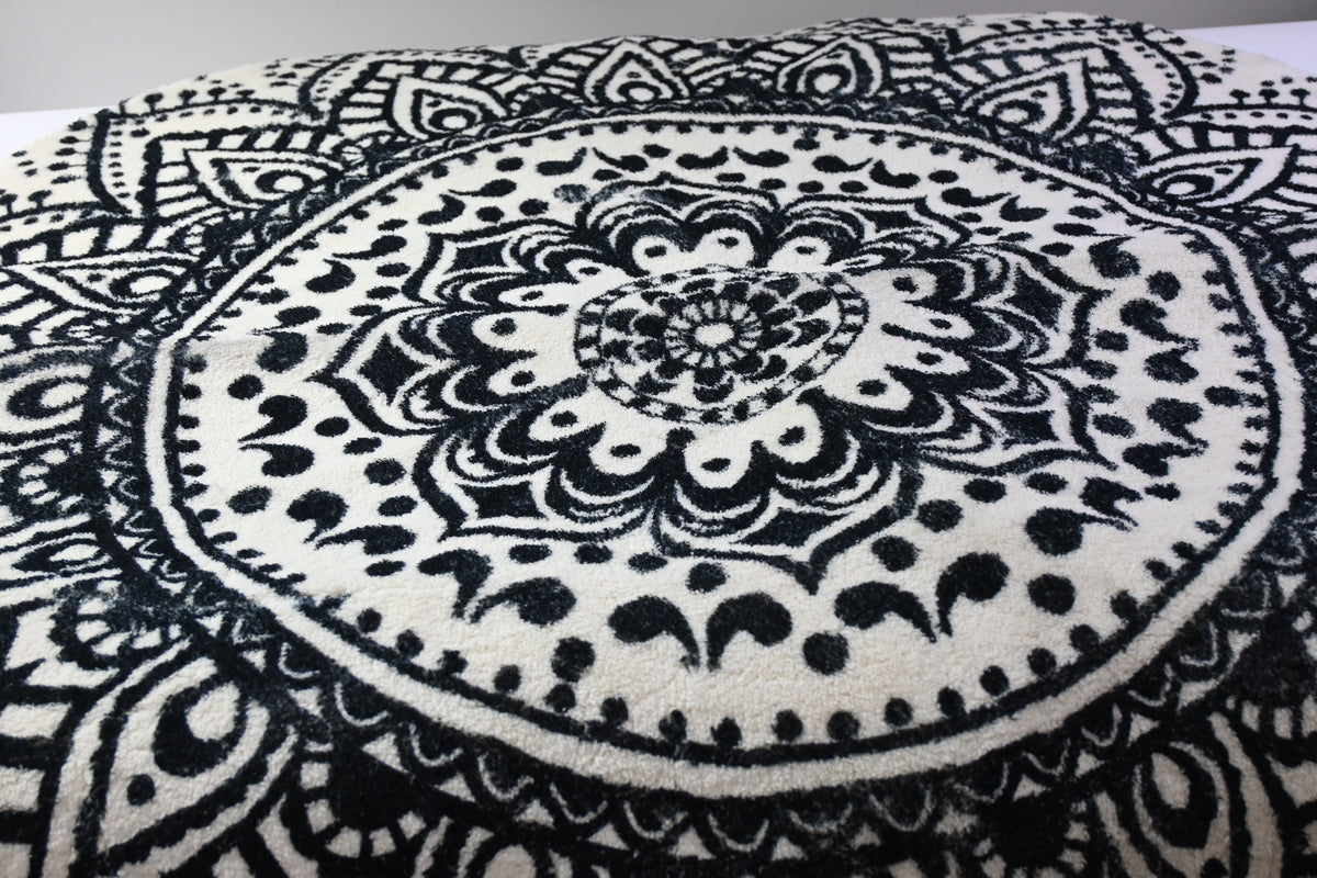 4ft Mandala Boho Round Rug, Non-Slip, Washable, Soft, White/Black