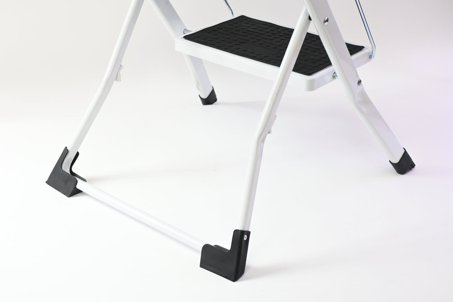 White Metal Step Stool, 2 Steps, Foldable, Non Slip Tread Steps