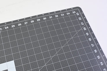 Fiskars Self Healing Cutting Mat for Quilting, Arts and Crafts, 24 - New