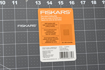 Fiskars Self Healing Cutting Mat for Quilting, Arts and Crafts, 24 - New