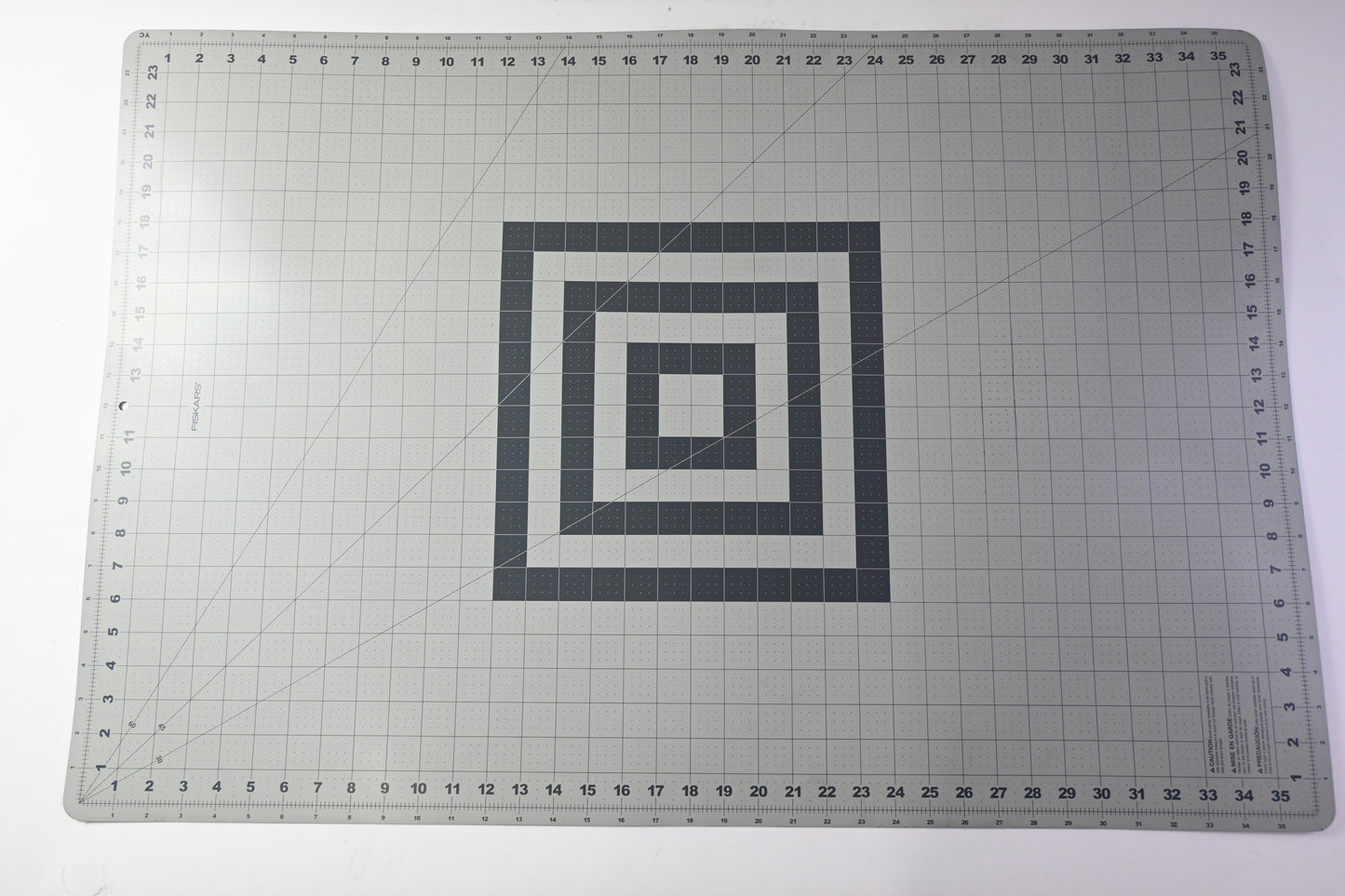 Fiskars Self Healing Cutting Mat for Quilting, Arts and Crafts, 24 - New