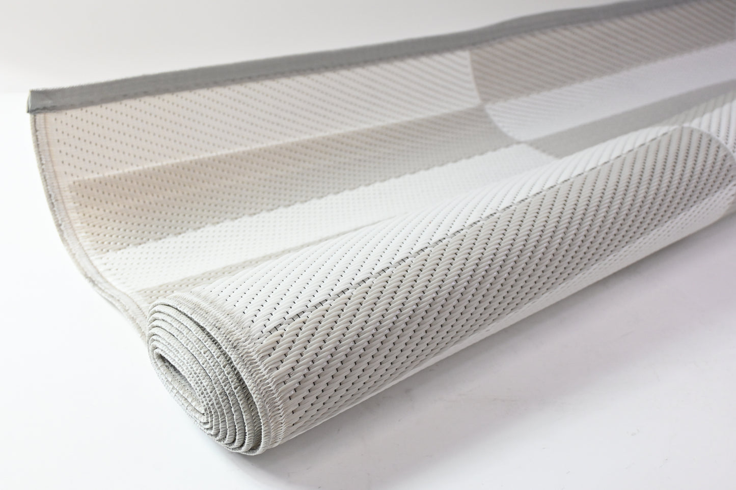 Outdoor Plastic Rug for Outside, Waterproof, Easy Clean, White/Grey/Tan