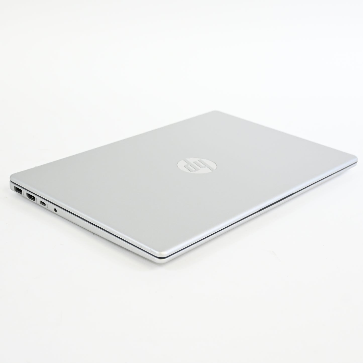 HP 14" HD Laptop Ryzen 7 5825U 16GB RAM 1TB SSD Windows 11 Home