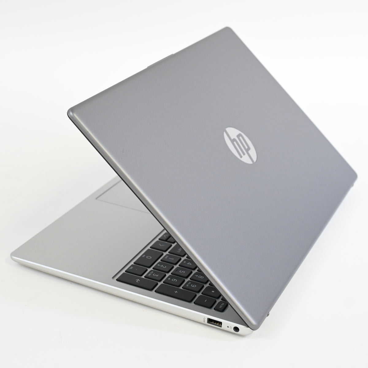HP 15-fd0335nr 15.6" Touchscreen Laptop i5-1334U 12GB 512GB SSD Silver - Grade A
