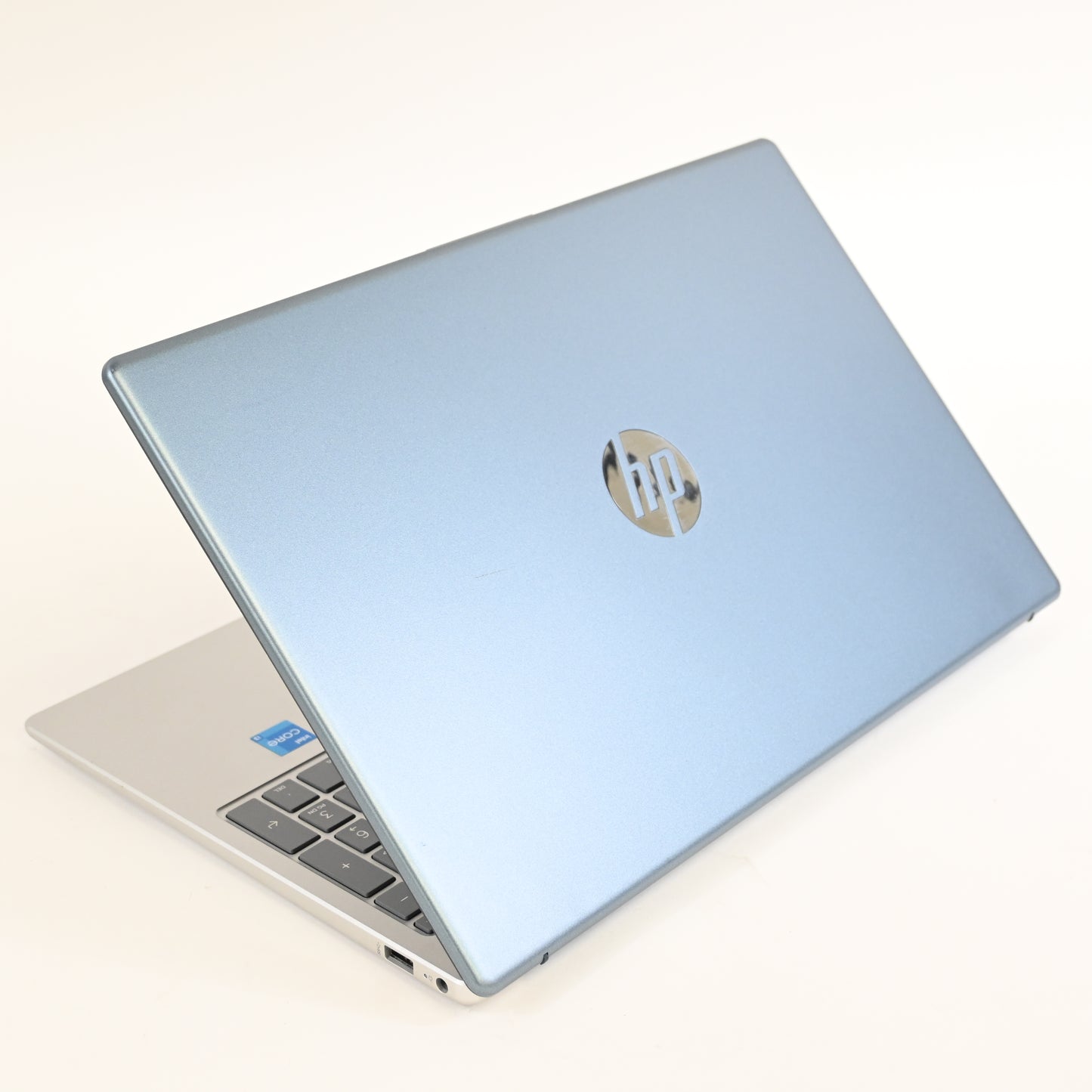 HP 15-fd0883nr 15.6" Touchscreen Laptop i3-N305 8GB 256GB SSD Blue - Grade A